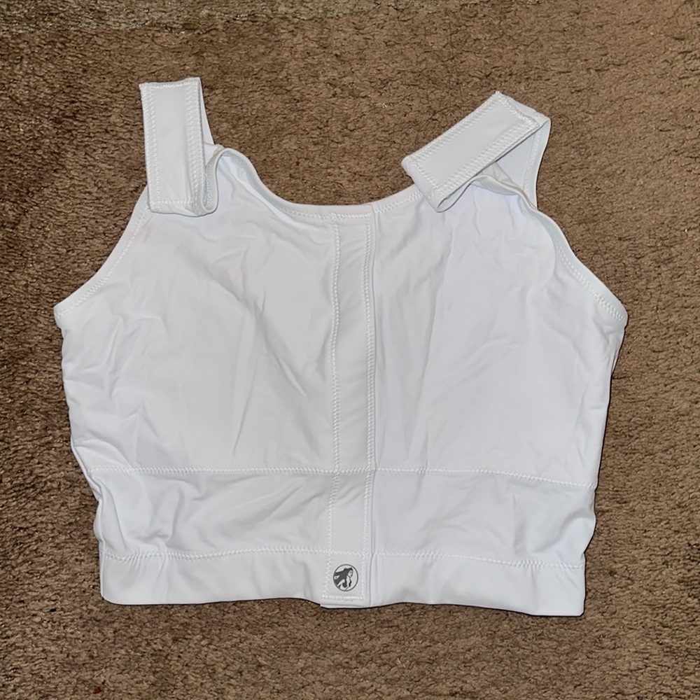 White bra /vest - Picture 2 of 9